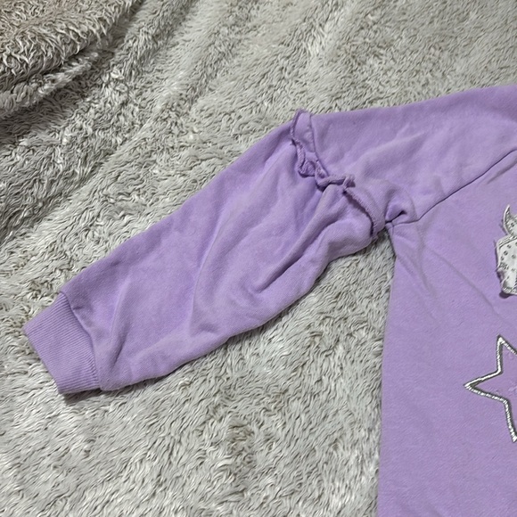 365 kid 6 lavander purple ruffled unicorn sweatshirt euc - Picture 2 of 4